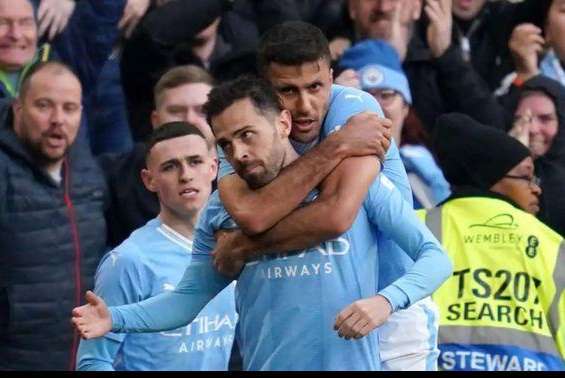 夏窗地震！曼城核心尽失，皇马双星加盟引爆足坛恐慌