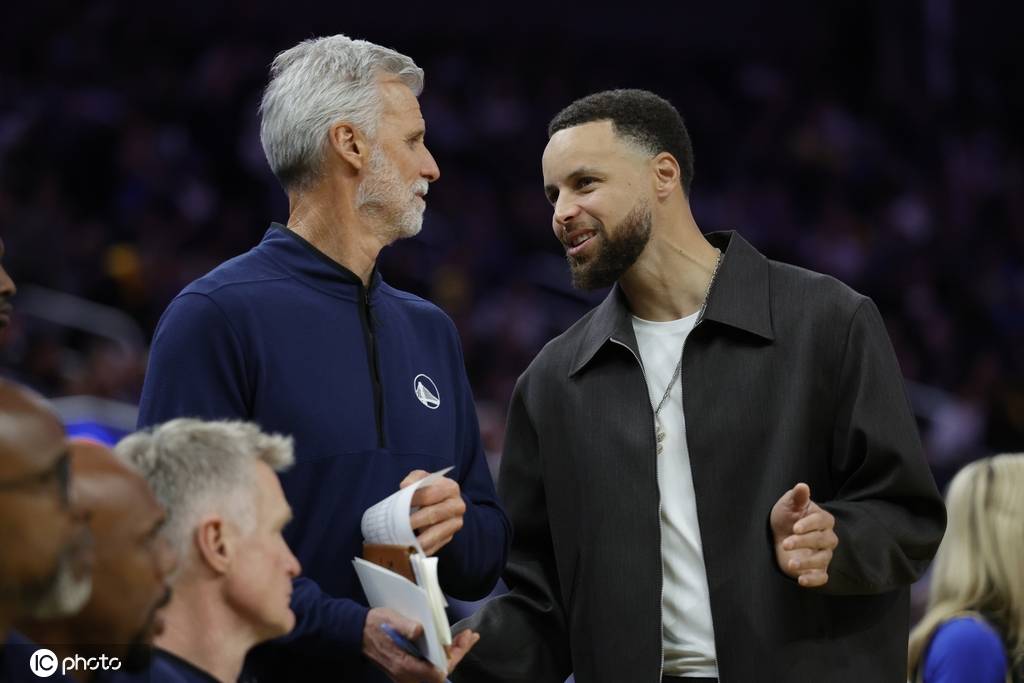 曝库里至少再缺席五场比赛 将在10天后接受评估